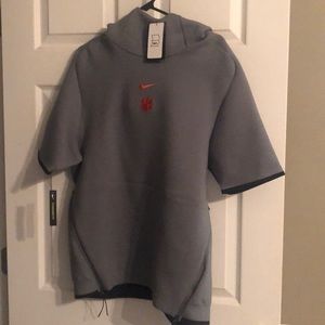 Nike men’s medium therma short sleeve hoody. Clemson